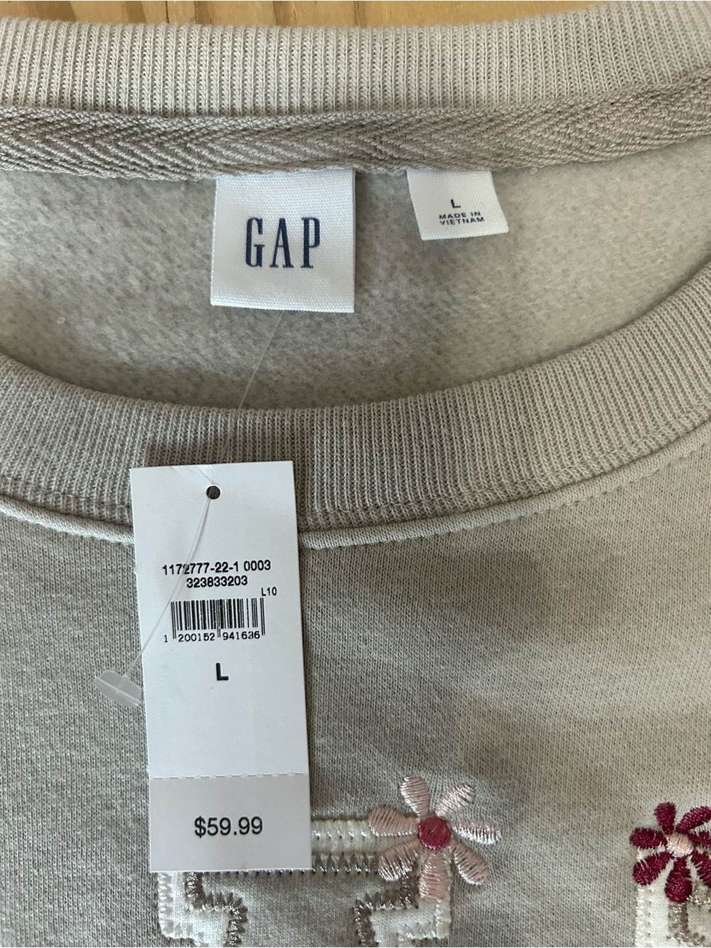 GAP Women's Light Gray Cream Sweatshirt with Pink Floral Embroidery - Picture 4 of 10